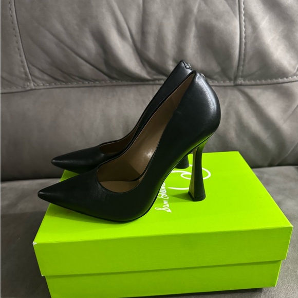 Sam Edelman Black Heels - Picture 2 of 6